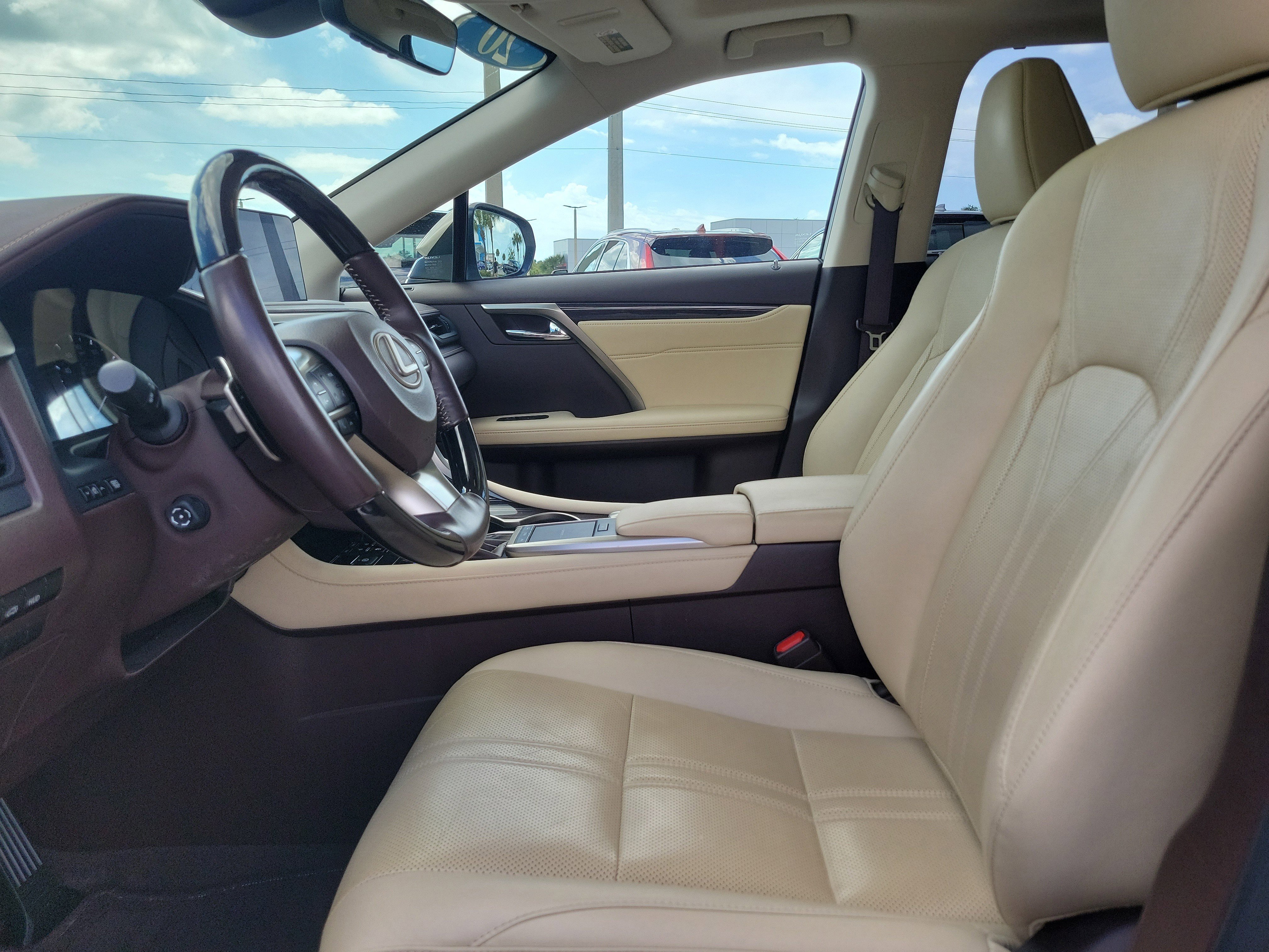 Used 2020 Lexus RX 350L Luxury w/ Accessory Package image 22