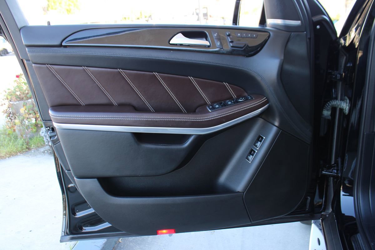 Used 2016 Mercedes-Benz GL 63 AMG 4MATIC image 48
