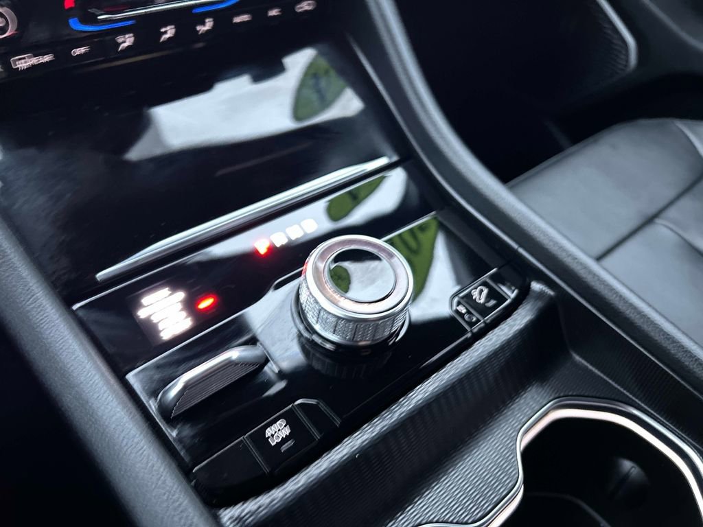 Used 2024 Jeep Grand Cherokee Limited 4xe image 34