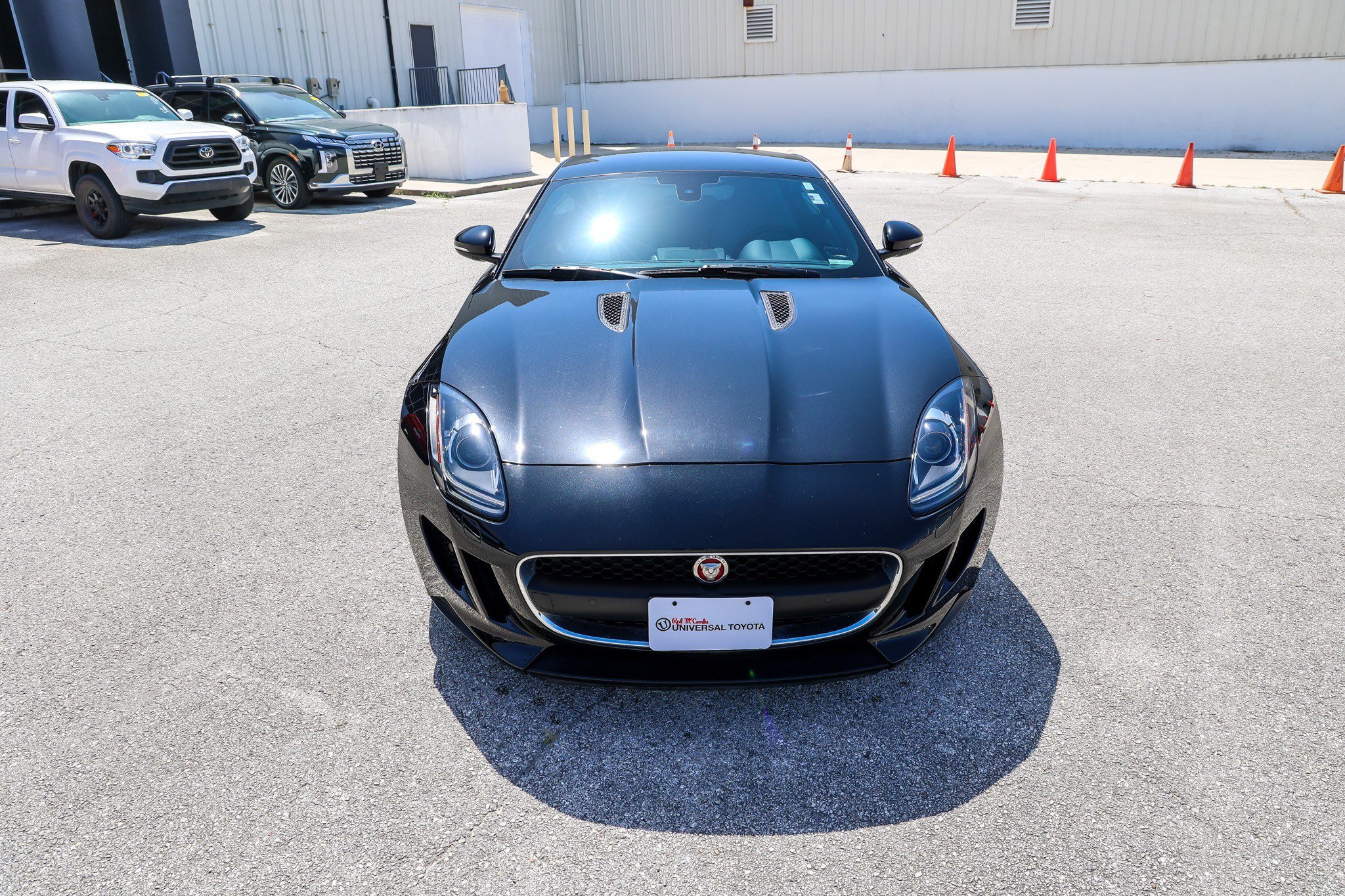 Used 2016 Jaguar F-TYPE Coupe RWD image 5