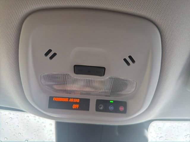 Used 2024 Chevrolet Trax LT w/ LT Convenience Package image 35