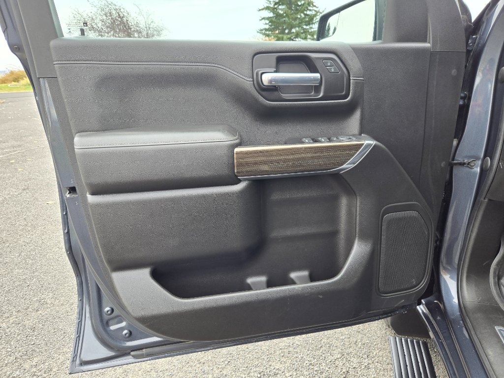 Used 2022 Chevrolet Silverado 1500 LT Trail Boss w/ LPO, Dark Essentials Package image 14