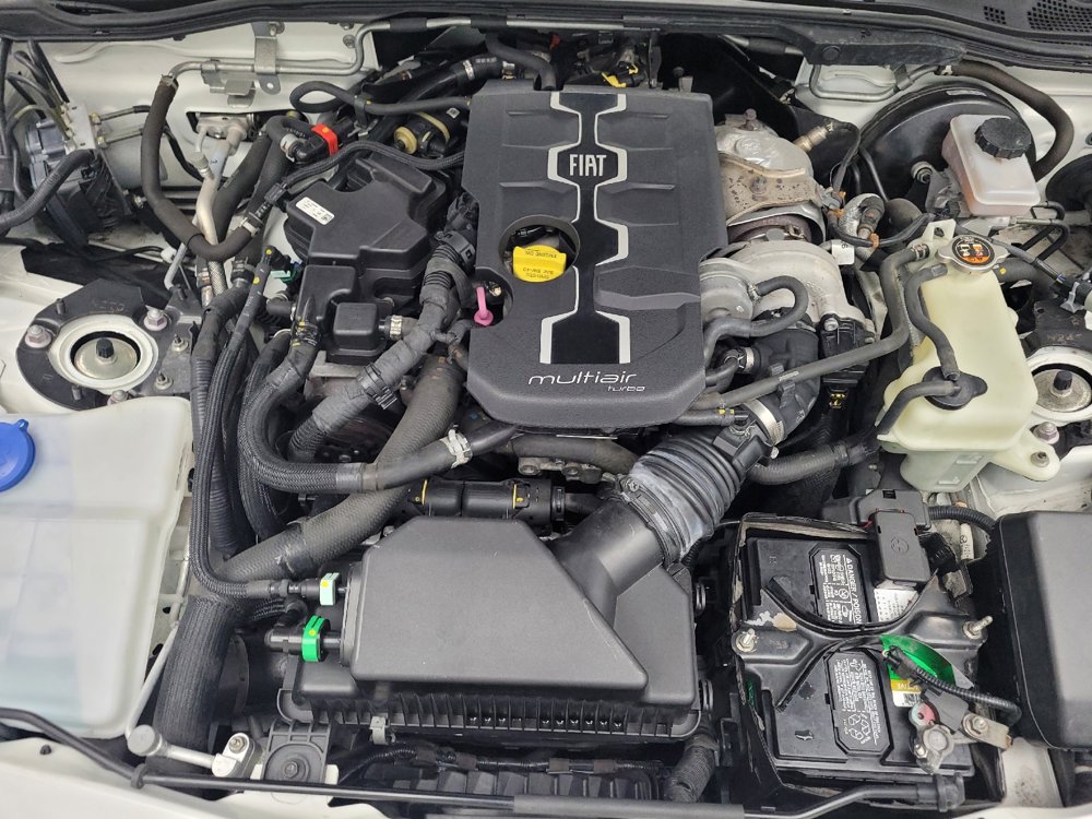 Used 2017 FIAT 124 Spider Classica image 30