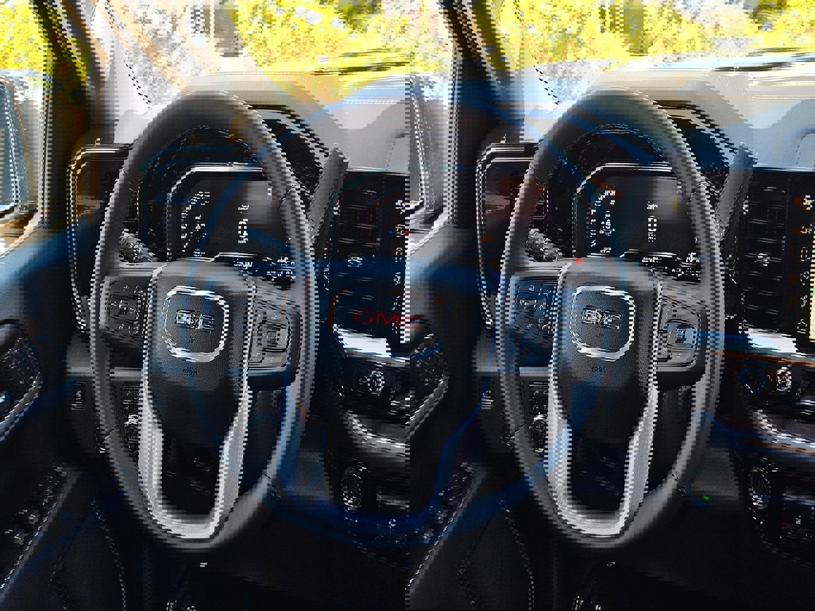 Used 2025 GMC Sierra 1500 SLT image 24
