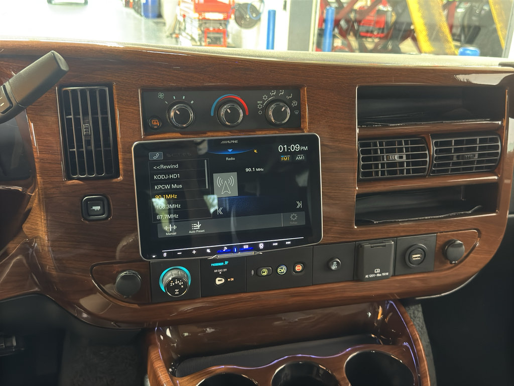 Used 2023 GMC Savana 2500 RWD image 34