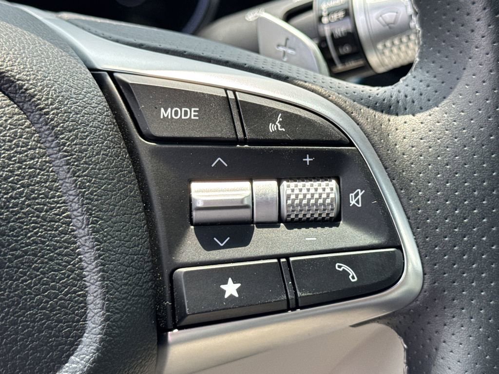 New 2025 Genesis G70 2.5T image 26