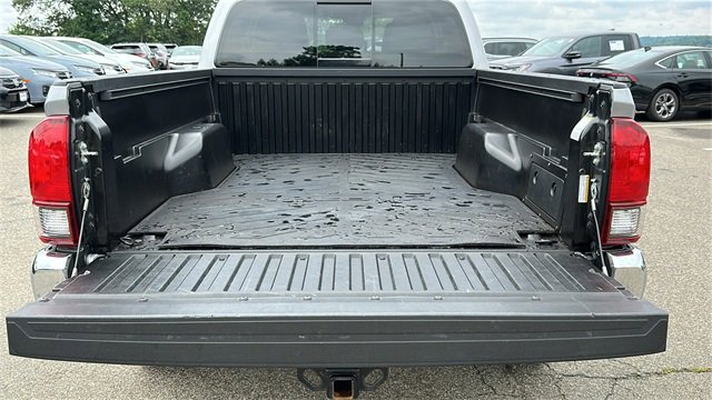 Used 2020 Toyota Tacoma SR5 image 26