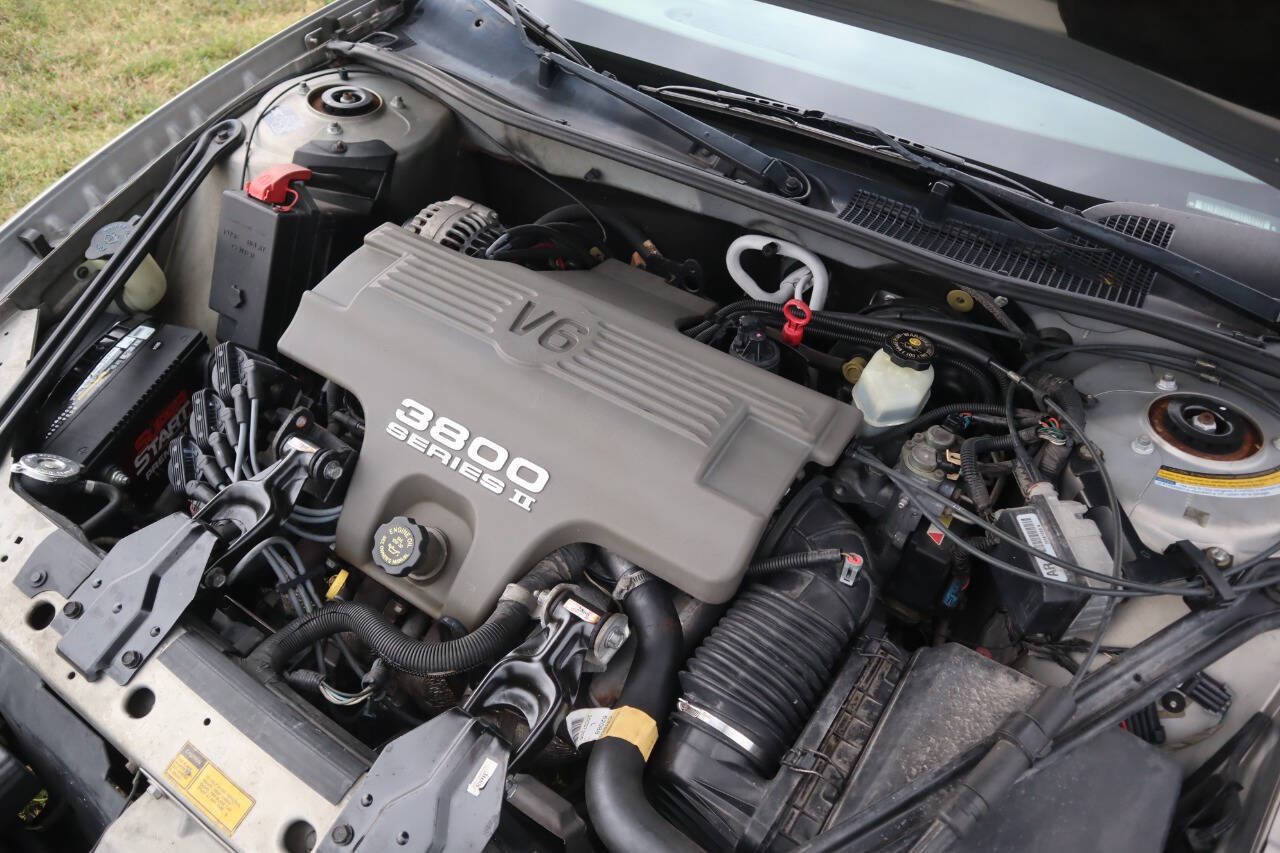 Used 1998 Oldsmobile Intrigue GL FWD image 37