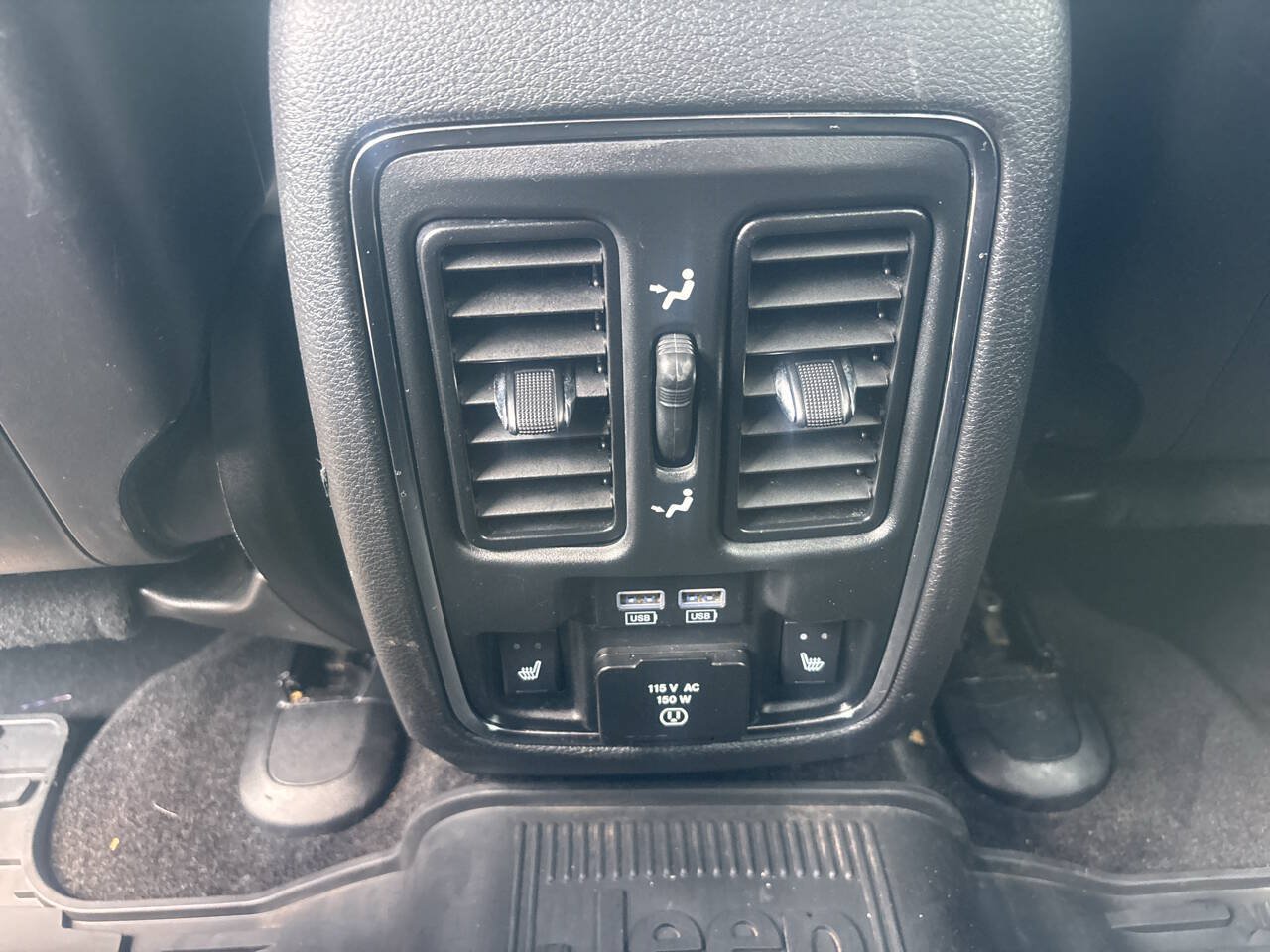 Used 2015 Jeep Grand Cherokee Limited AWD/4WD image 16
