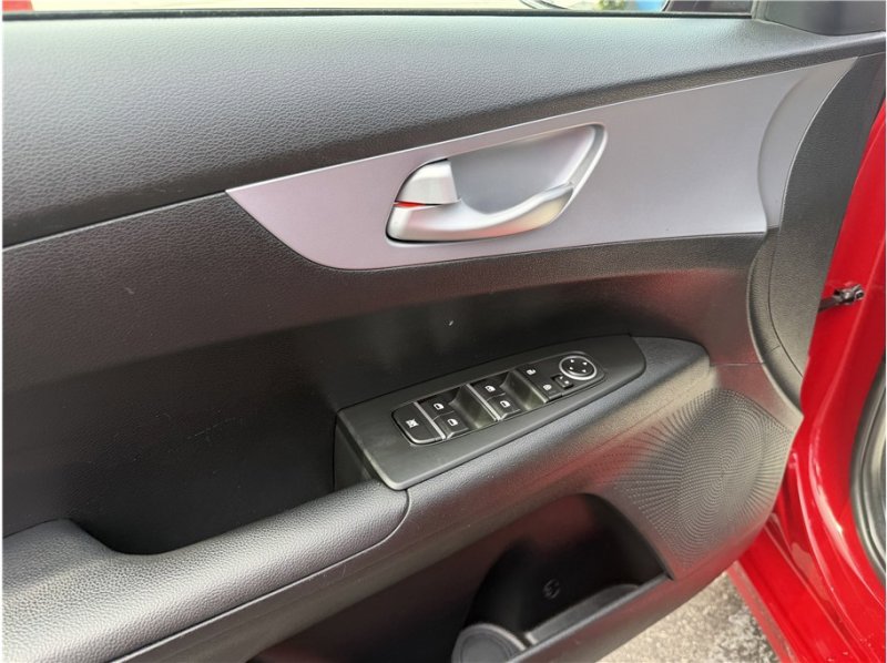 Used 2024 Kia Forte LXS w/ LXS Technology Package image 15