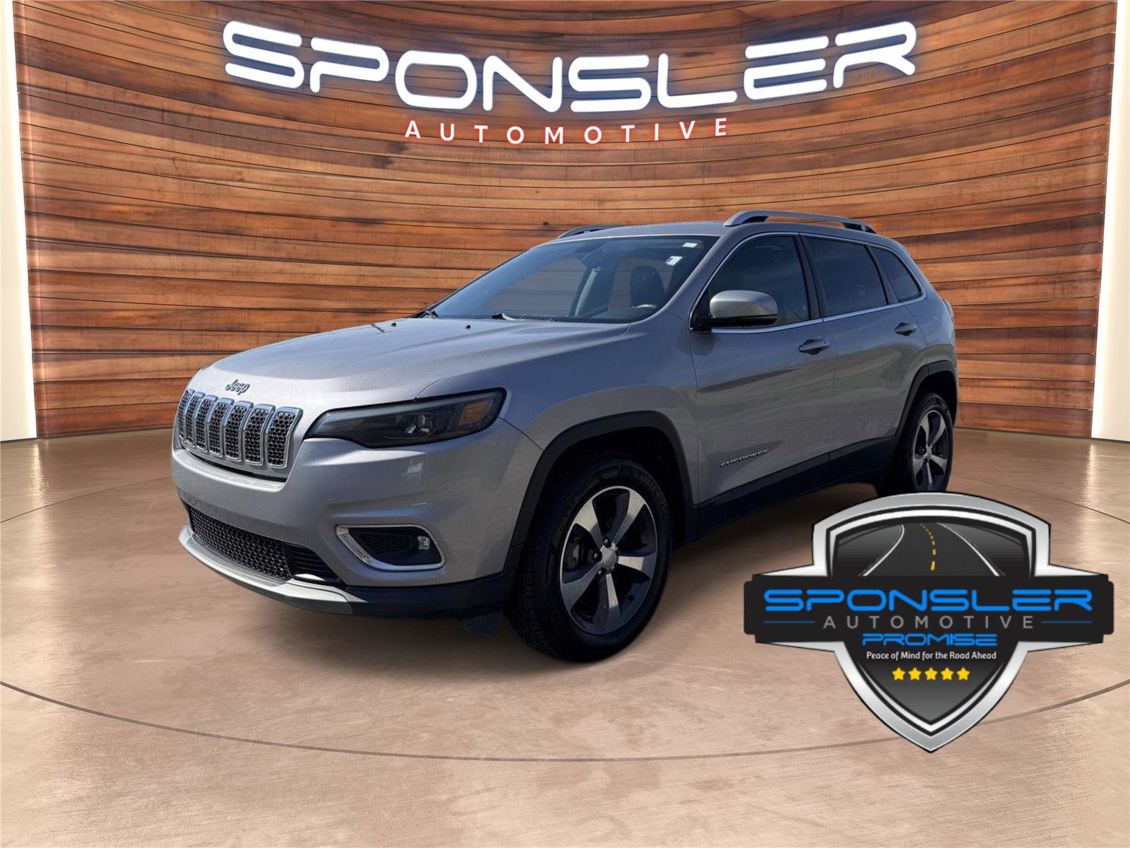 Used 2019 Jeep Cherokee Limited AWD/4WD image 1
