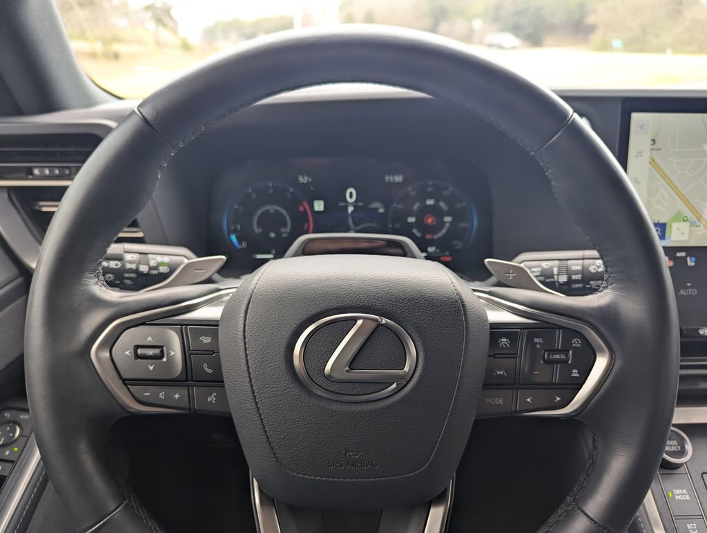 Used 2024 Lexus GX 550 w/ Accessory Package (Z1) AWD/4WD image 29