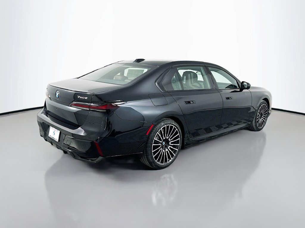 New 2026 BMW 750e xDrive w/ Executive Package AWD/4WD image 5