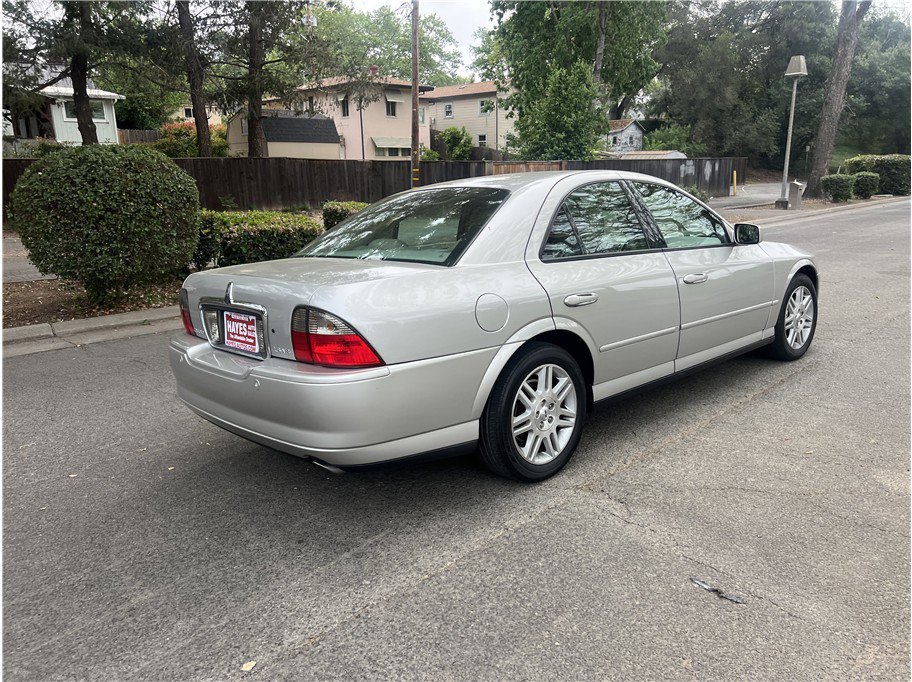 Used 2004 Lincoln LS image 7