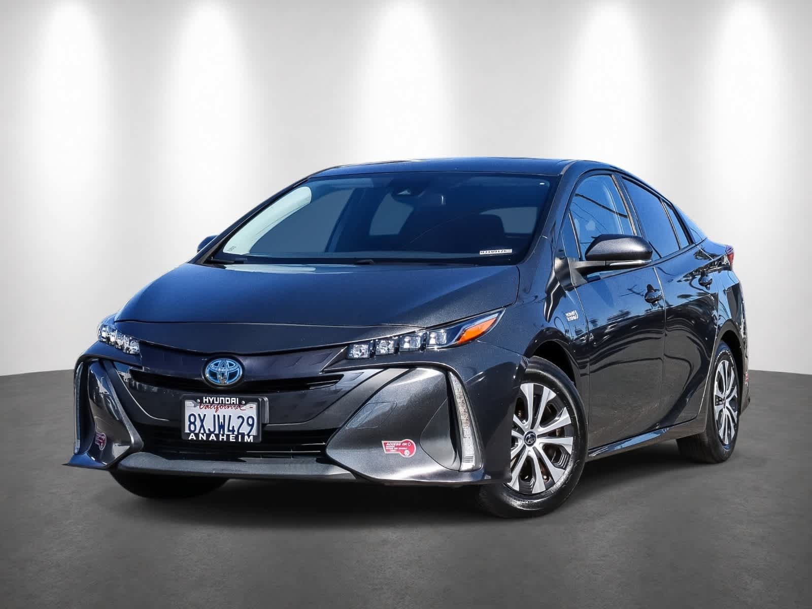 Used 2022 Toyota Prius Prime XLE FWD image 1