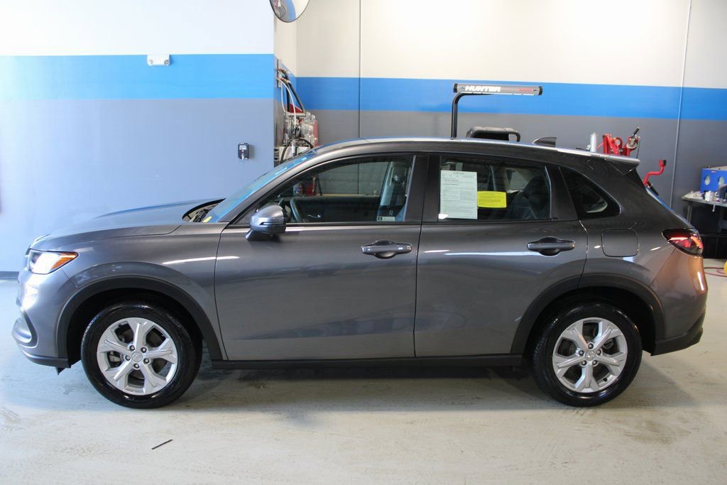 Used 2023 Honda HR-V LX image 18
