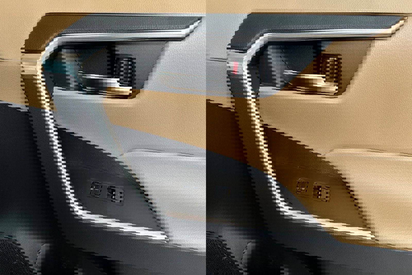 New 2025 Toyota RAV4 XLE image 21