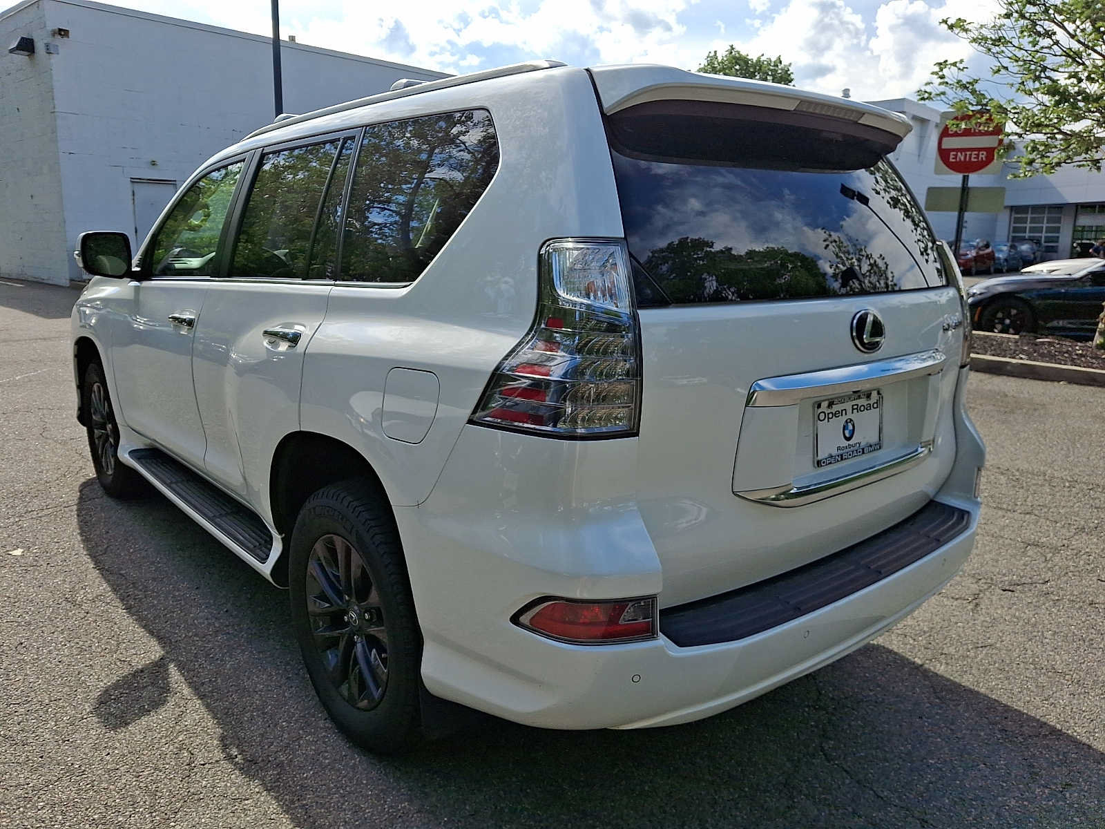 Used 2020 Lexus GX 460 Premium w/ Premium Package AWD/4WD image 5