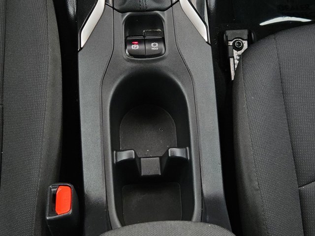 Used 2025 Toyota Corolla Cross LE image 16