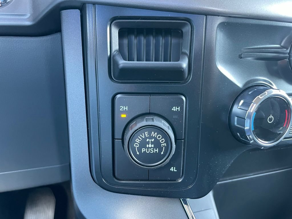 New 2026 Ford F150 XLT w/ Equipment Group 302A MID AWD/4WD image 12
