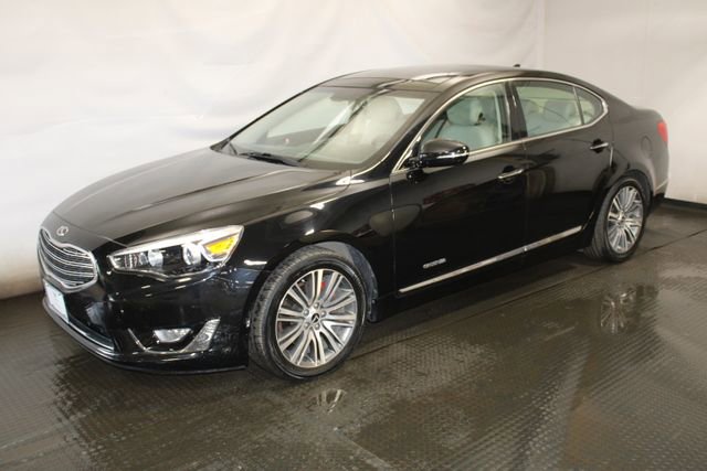 Used 2016 Kia Cadenza Premium image 2