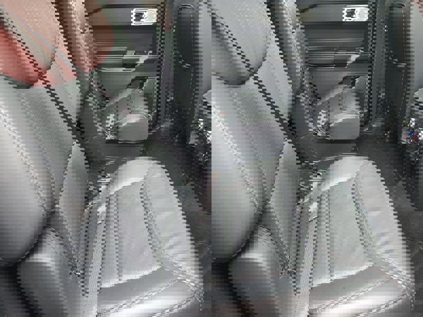 Used 2020 Ford Explorer Platinum w/ Premium Technology Package image 21