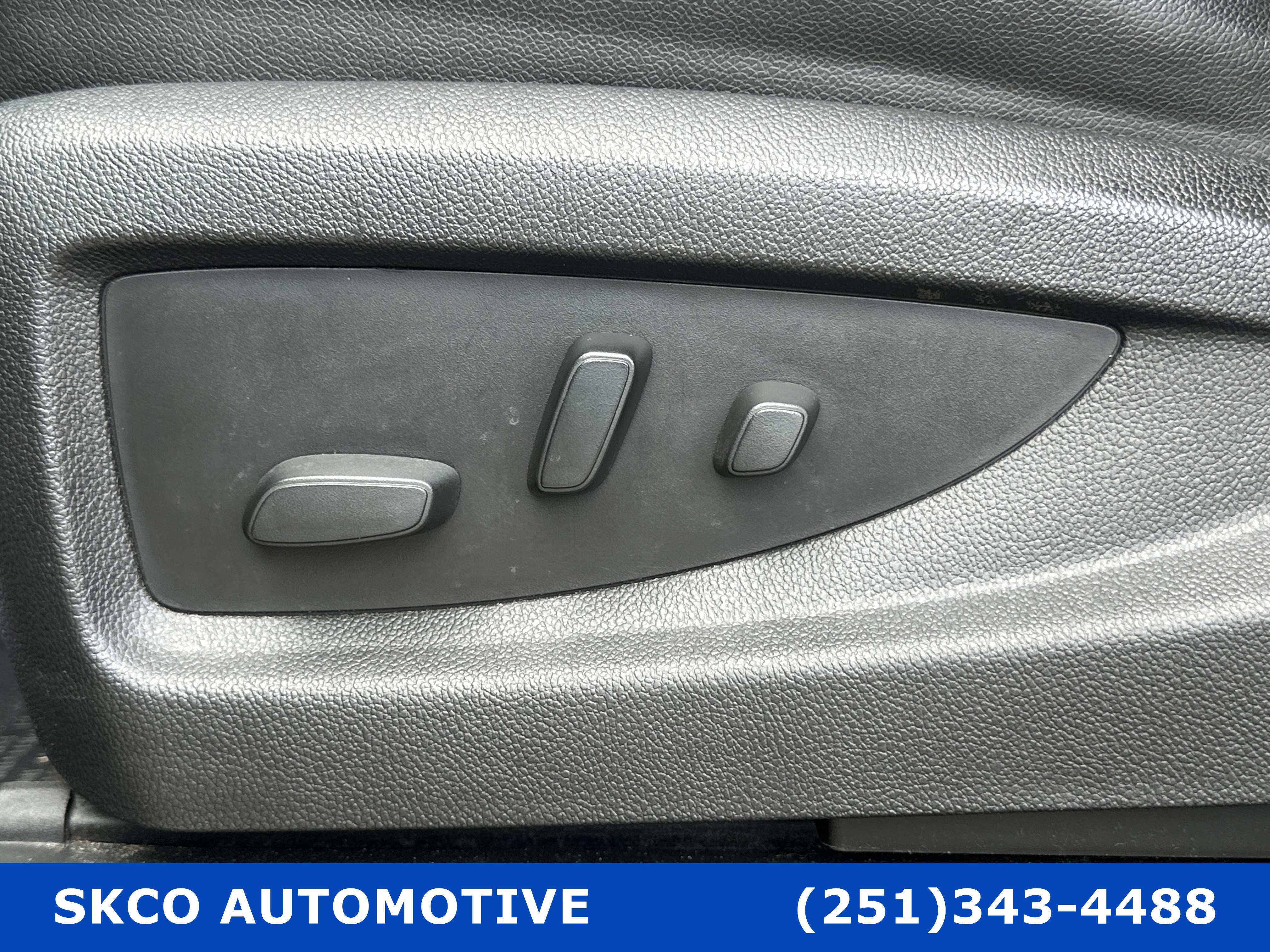 Used 2017 Chevrolet Silverado 1500 LTZ w/ High Desert Package image 26