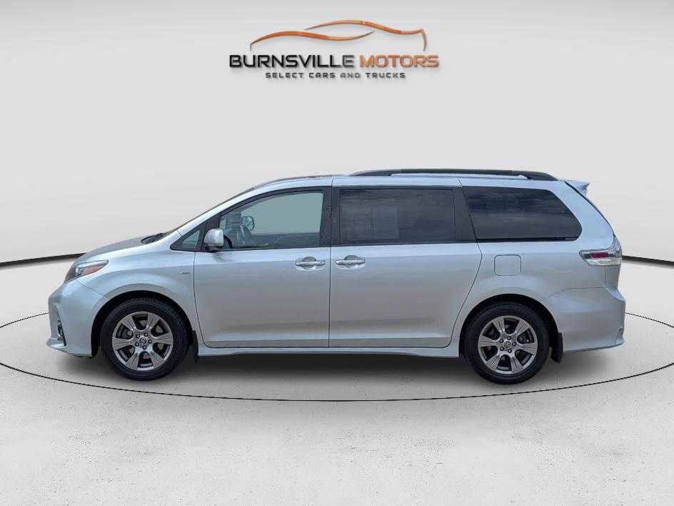 Used 2019 Toyota Sienna SE Premium AWD/4WD image 4