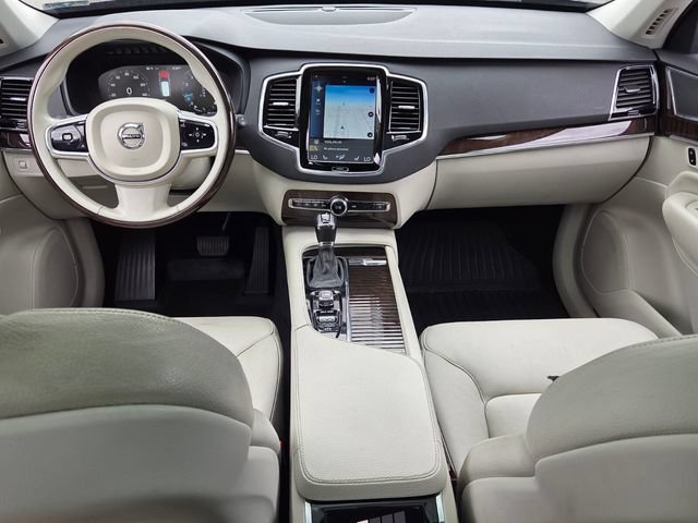 Used 2016 Volvo XC90 T6 Momentum w/ Momentum Plus Package AWD/4WD image 15