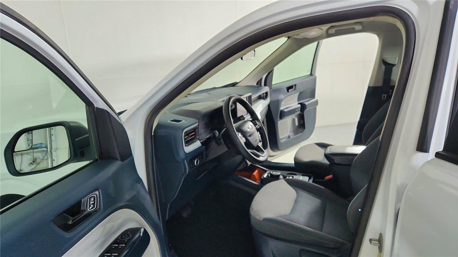Used 2024 Ford Maverick XLT w/ Equipment Group 300A Standard image 16