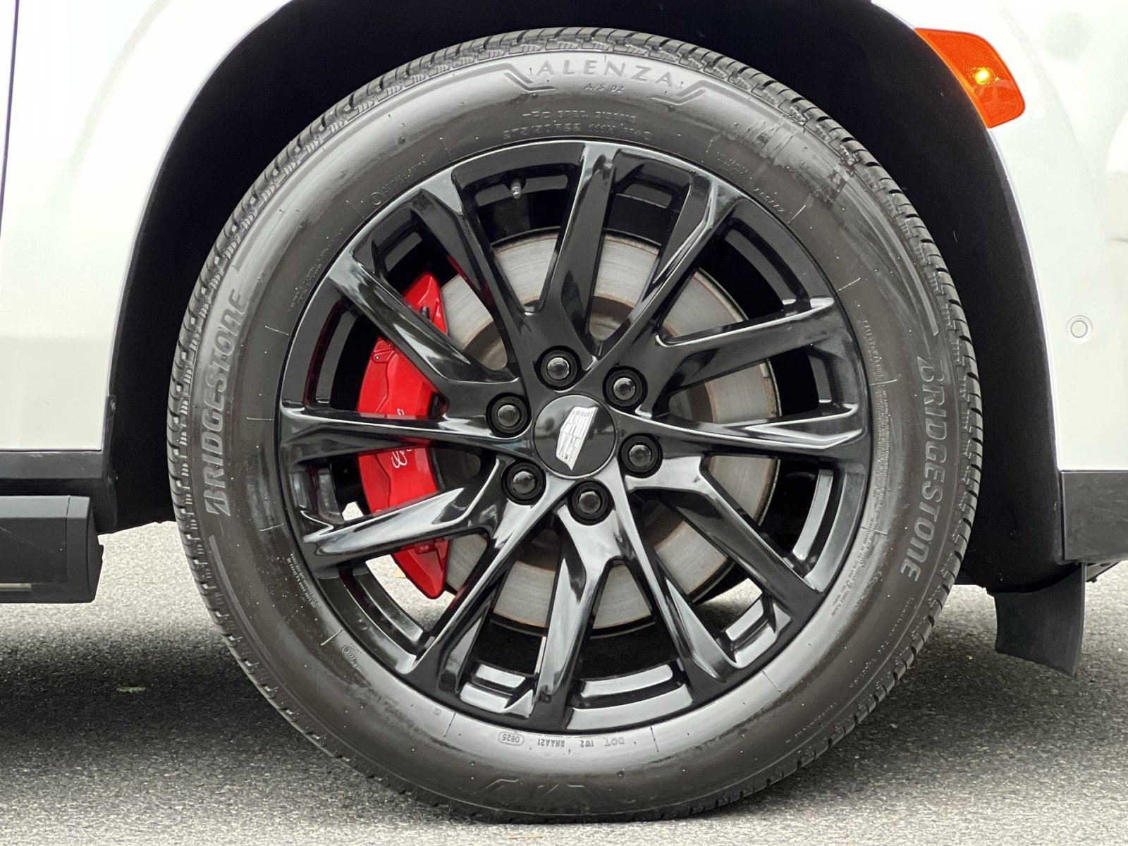 Used 2022 Cadillac Escalade Sport Platinum w/ LPO, ONYX Package image 10