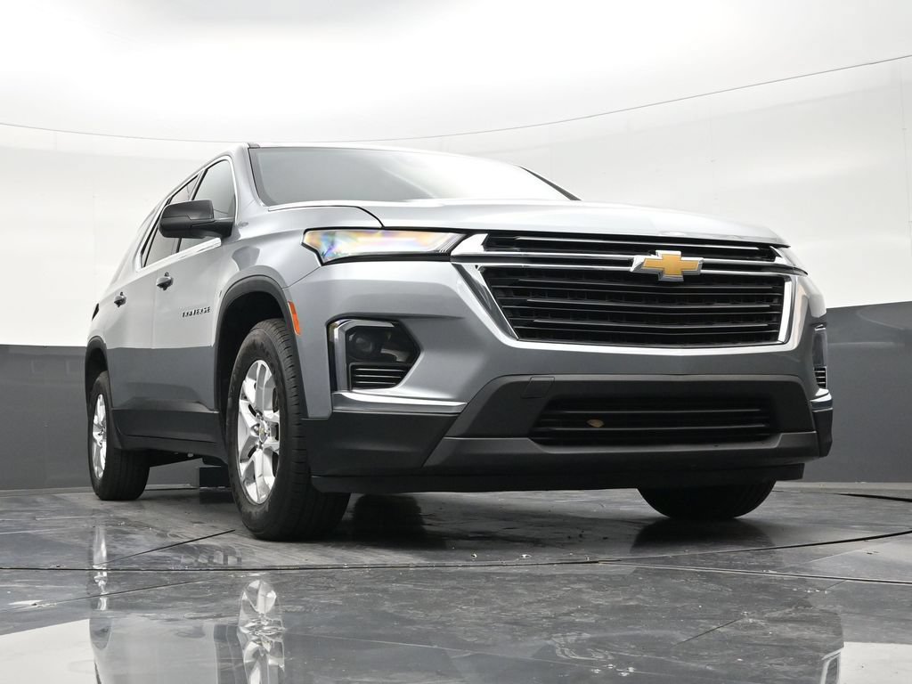 Used 2023 Chevrolet Traverse LS FWD image 26