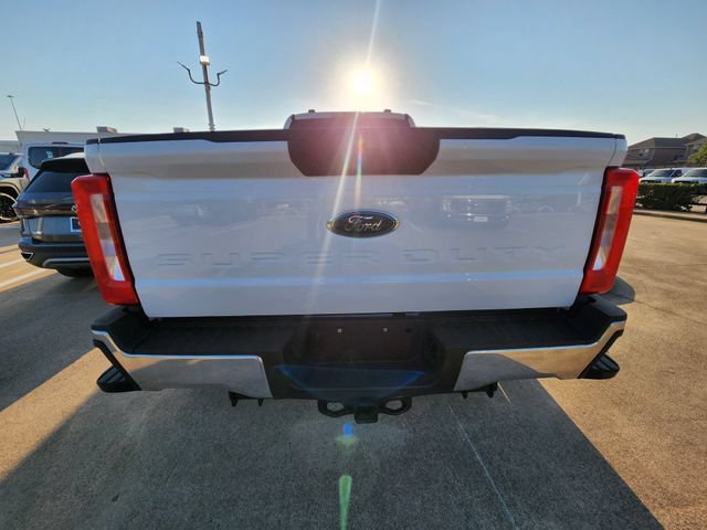 Used 2025 Ford F350 XLT w/ FX4 Off-Road Package AWD/4WD image 5