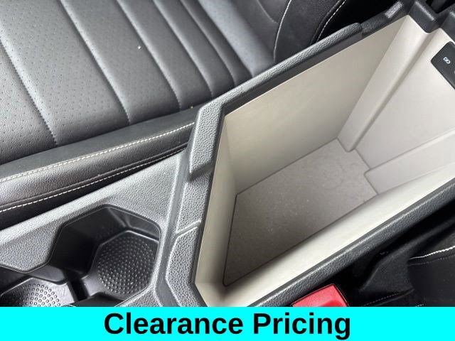 Used 2024 Volkswagen Jetta SE image 24