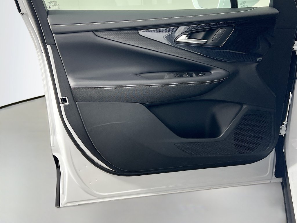 New 2026 Chevrolet Blazer EV LT AWD/4WD image 18