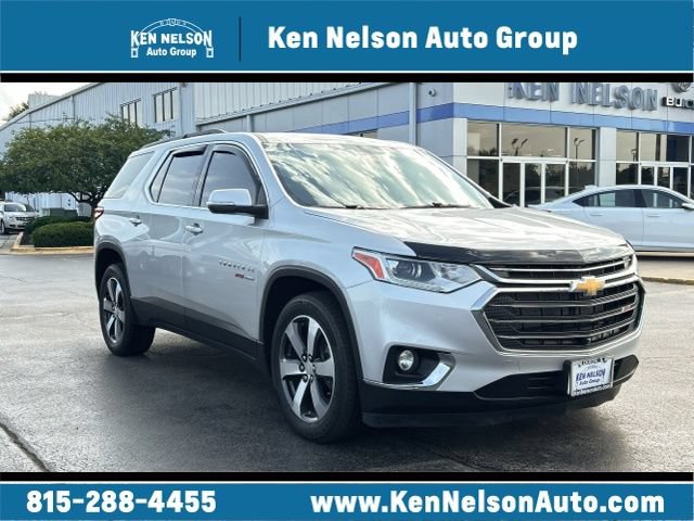 Used 2021 Chevrolet Traverse LT w/ LT Premium Package AWD/4WD image 1