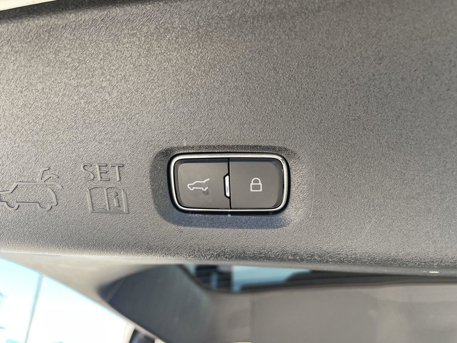 Used 2025 Ford Expedition Max Active image 30