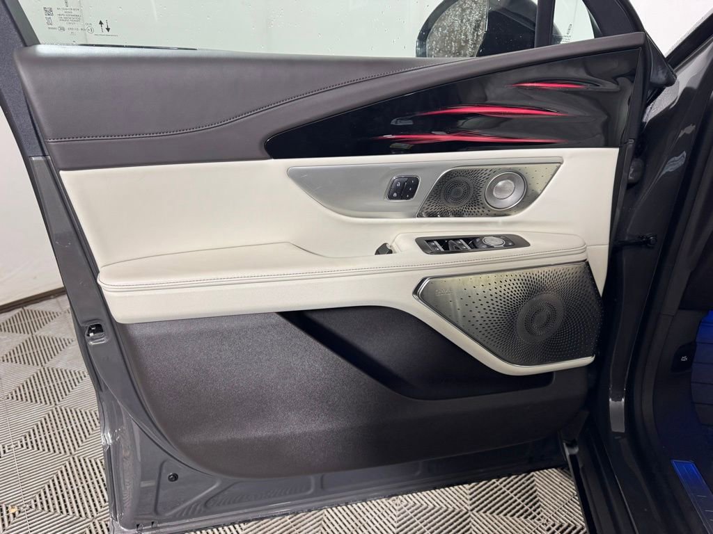 New 2024 Lincoln Nautilus Black Label w/ Jet Appearance Package (87T) image 49