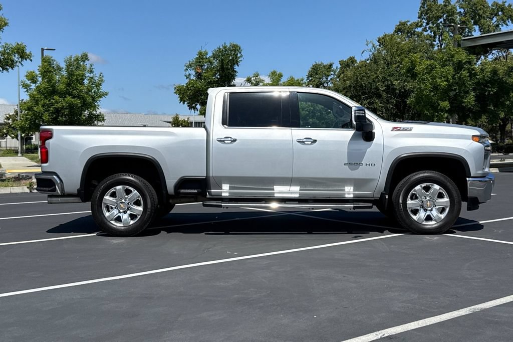 Used 2022 Chevrolet Silverado 2500 LTZ w/ LTZ Plus Package AWD/4WD image 10
