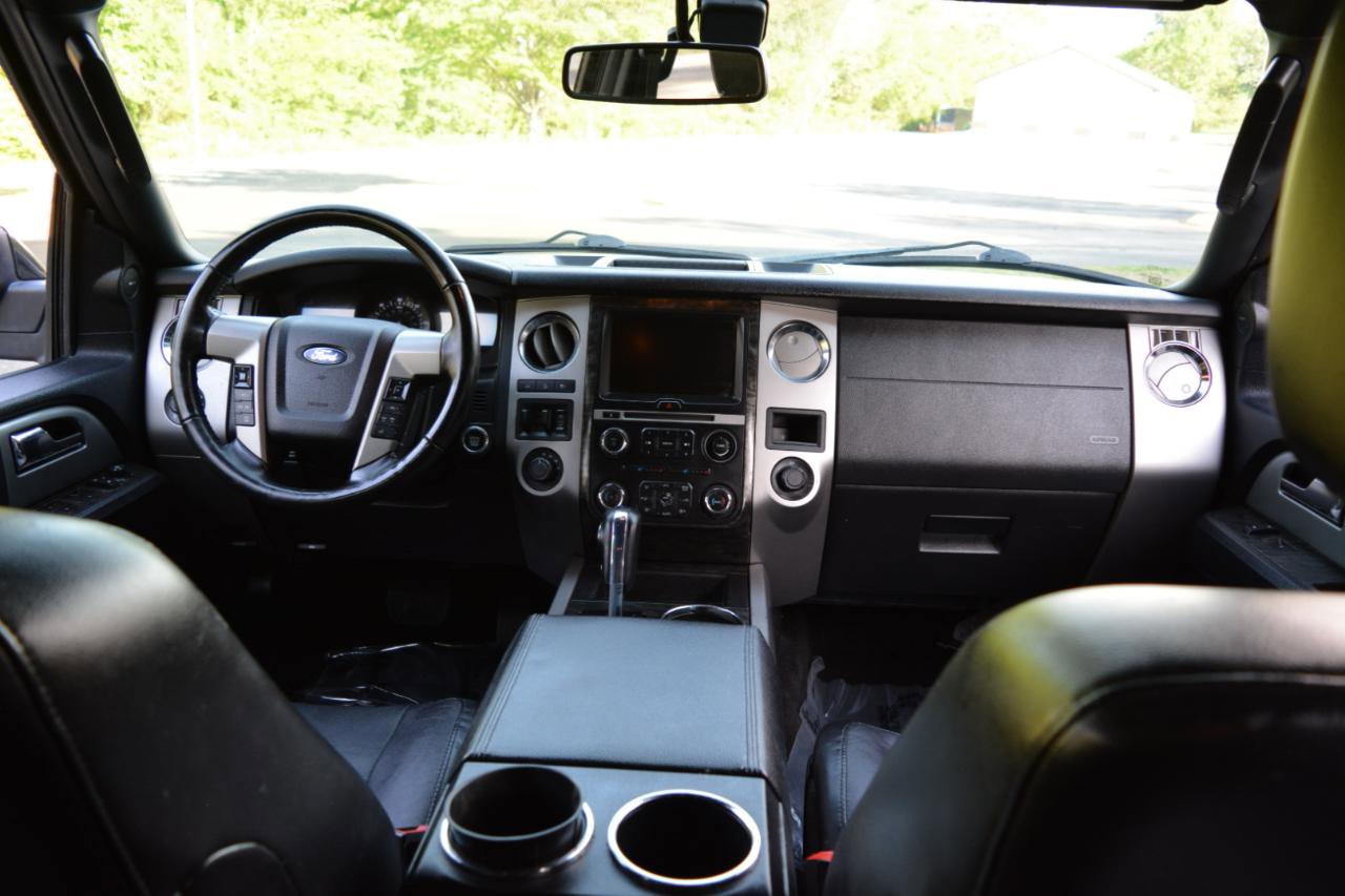 Used 2015 Ford Expedition Limited w/ Equipment Group 301A AWD/4WD image 23