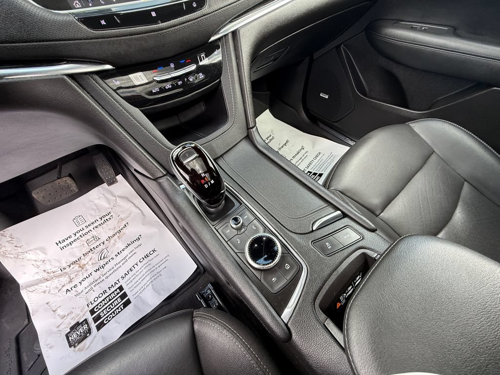 Used 2021 Cadillac XT5 Premium Luxury AWD/4WD image 11