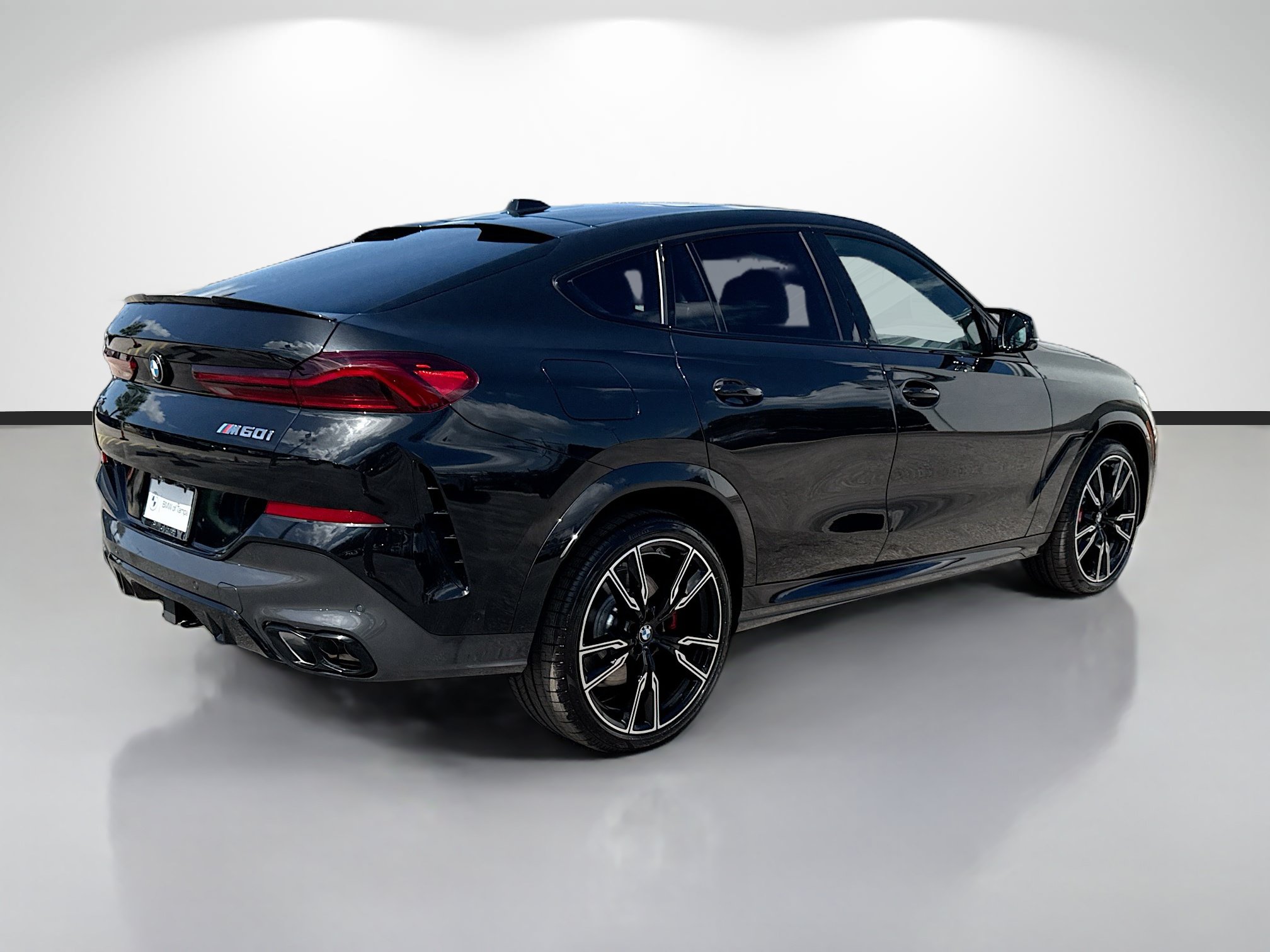 New 2027 BMW X6 M60i AWD/4WD image 3