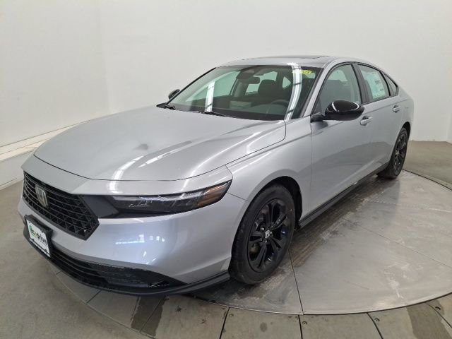 New 2025 Honda Accord SE image 3