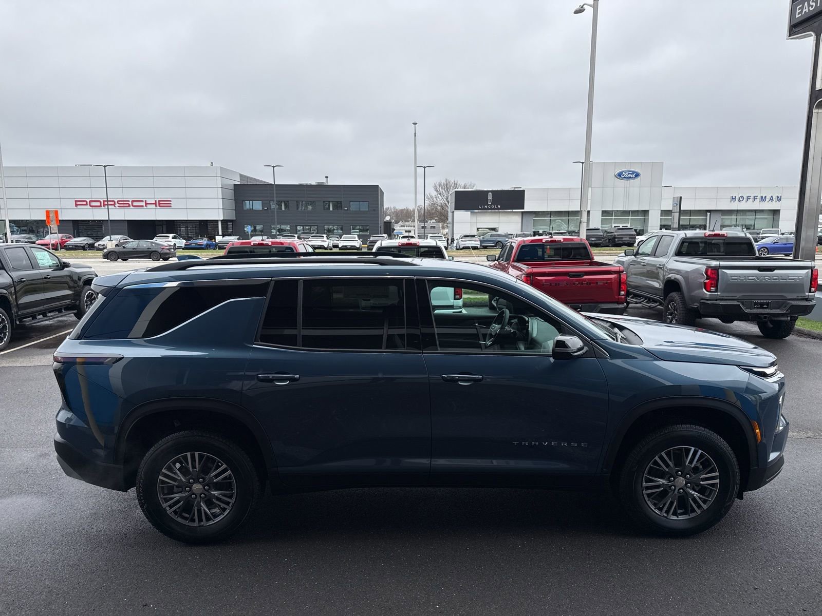 New 2026 Chevrolet Traverse LT AWD/4WD image 5