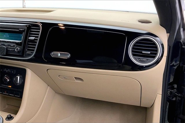 Used 2015 Volkswagen Beetle 1.8T image 16