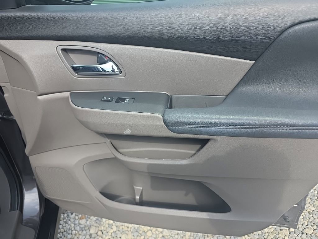 Used 2016 Honda Odyssey SE image 17