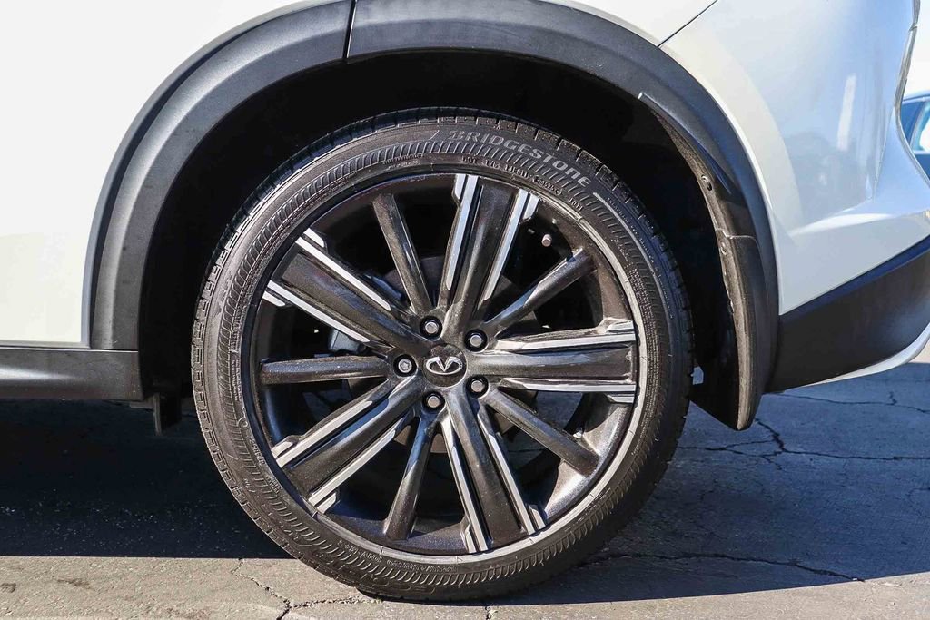 Used 2022 INFINITI QX50 Luxe w/ Appearance Package image 10