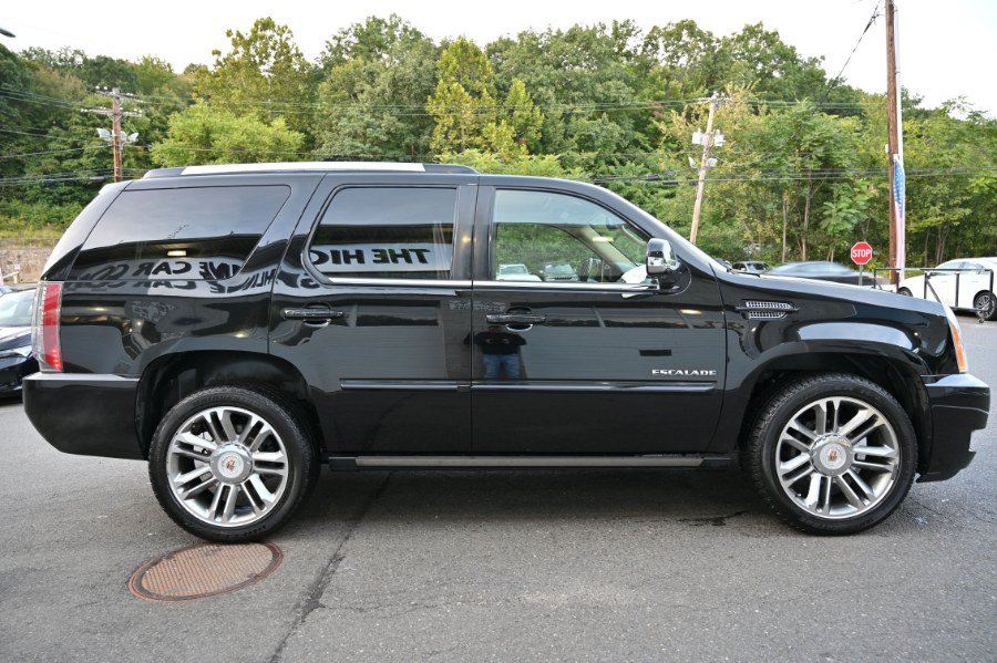 Used 2014 Cadillac Escalade Premium AWD/4WD image 6
