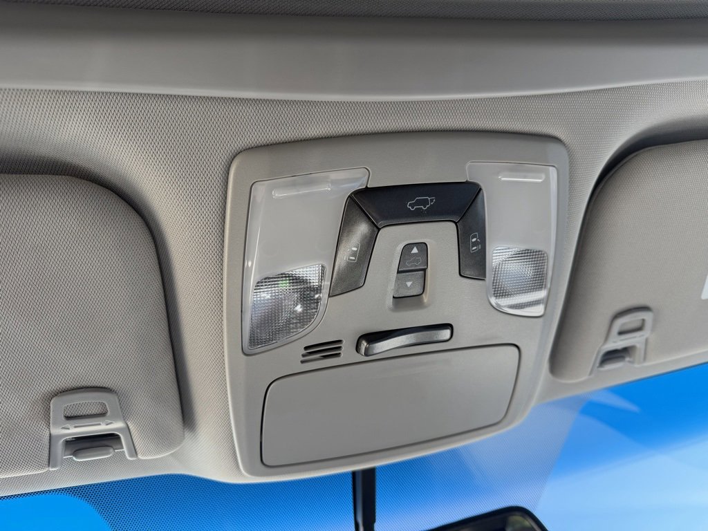 Used 2017 Toyota Sienna XLE image 22