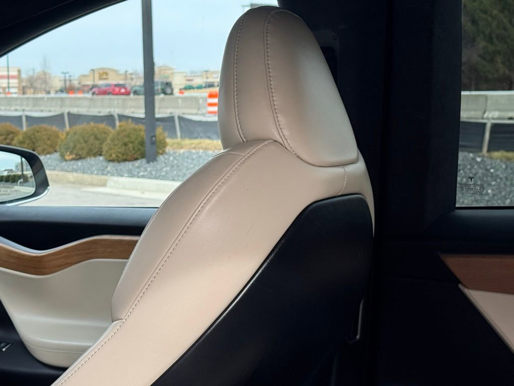 Used 2020 Tesla Model X Long Range image 42